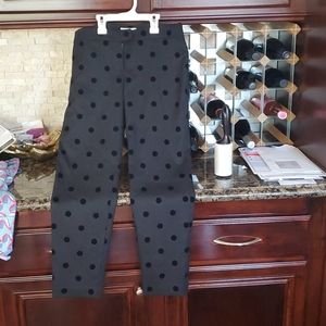 Vineyard Vines sz 00 black pants, velvet polka dot